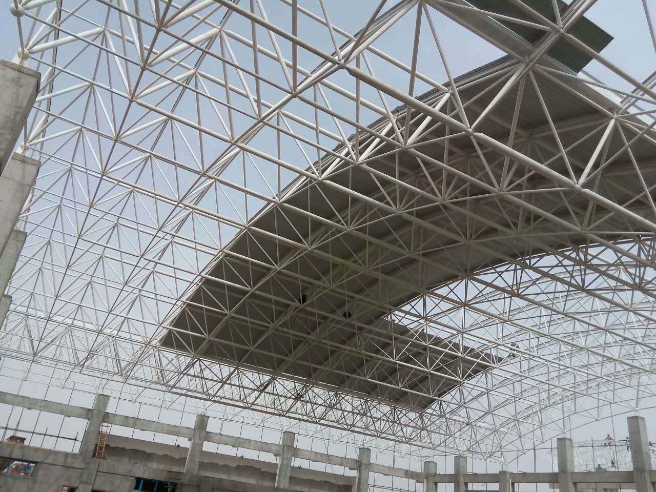 汾阳青岛一汽网架